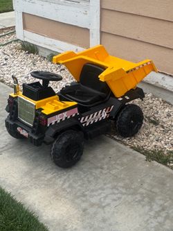 12V Yellow Construction Dump Truck with motorized DumpBed and parental remote control
