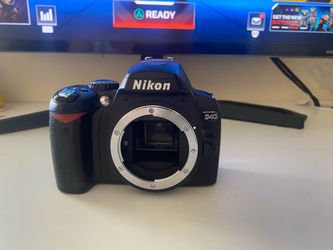 D40 Nikon Camera *Read Description