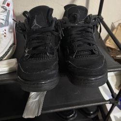 Jordan Size 5.5 Youth Black cats