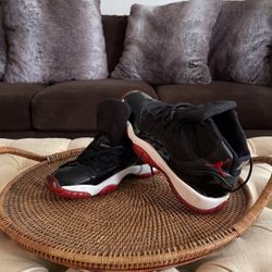 Used Jordan 11 Retro Playoffs Bred (2019) Us Size 4y