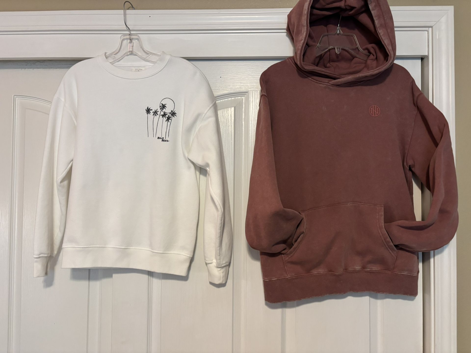 Ladies Sweatshirts Size Medium
