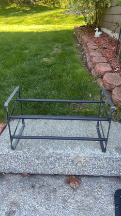Metal shoe rack