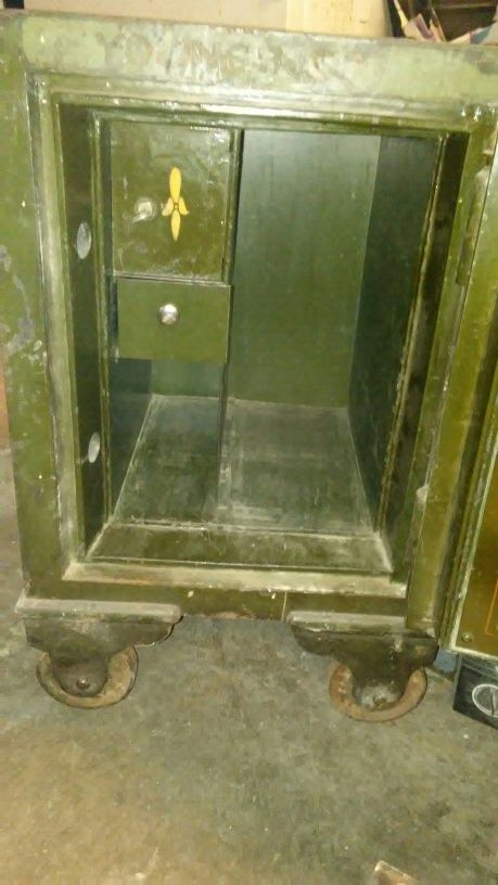 Antique 1800's floor safe on caster wheels original condition 200lbs everything works
