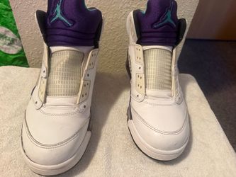 Jordan 5 Grapes Authentic  8.5