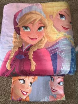 Twin size comforter set