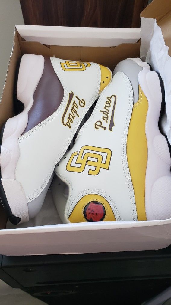 San Diego Padres Men's Size 12