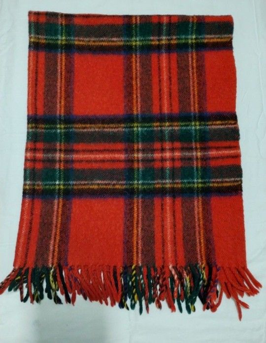 ENGLAND WOOL - CARSON PIRIE SCOTT & CO THROW BLANKET 50"×36"