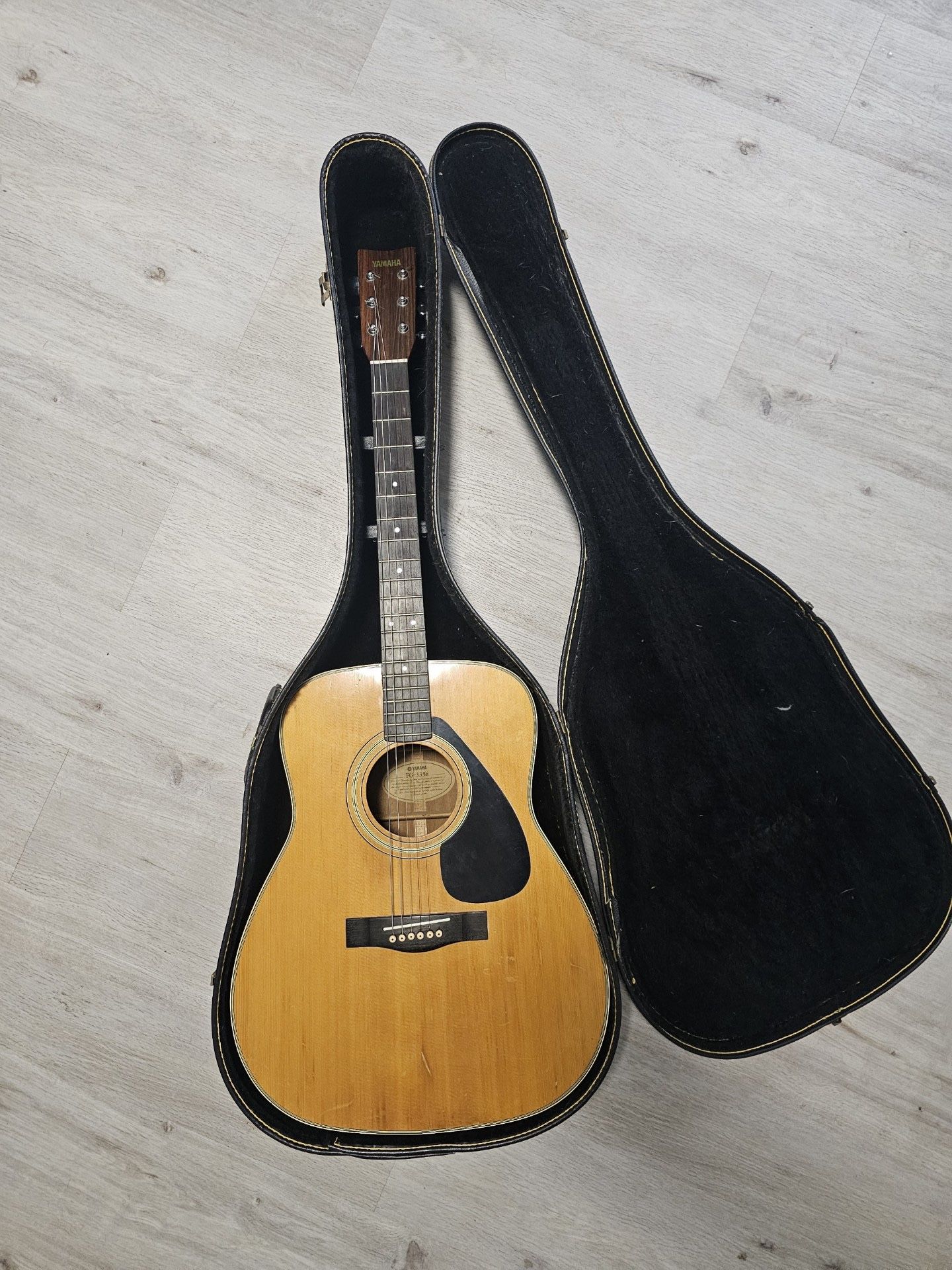 Yamaha FG-335ii Acoustic Guitar with Case FG335 II FG 335 Dreadnought Vintage