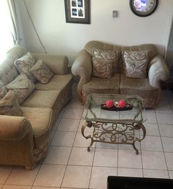 Set de sofases usados buenas condiciones ( no Mesa )