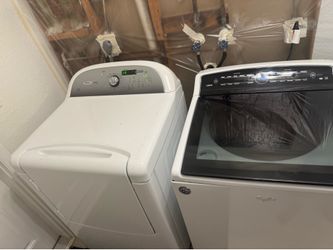 Large capacity (5.3 cu ft) Whirlpool washing machine and 7.6 cu ft Whirlpool electric dryer