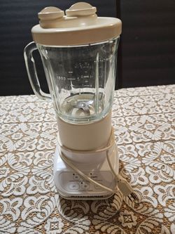 Vintage Kitchaid Blender with Glass Jar