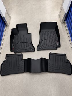 Mercedes-Benz C300 WeatherTech Floor Mats (W207) – Like New