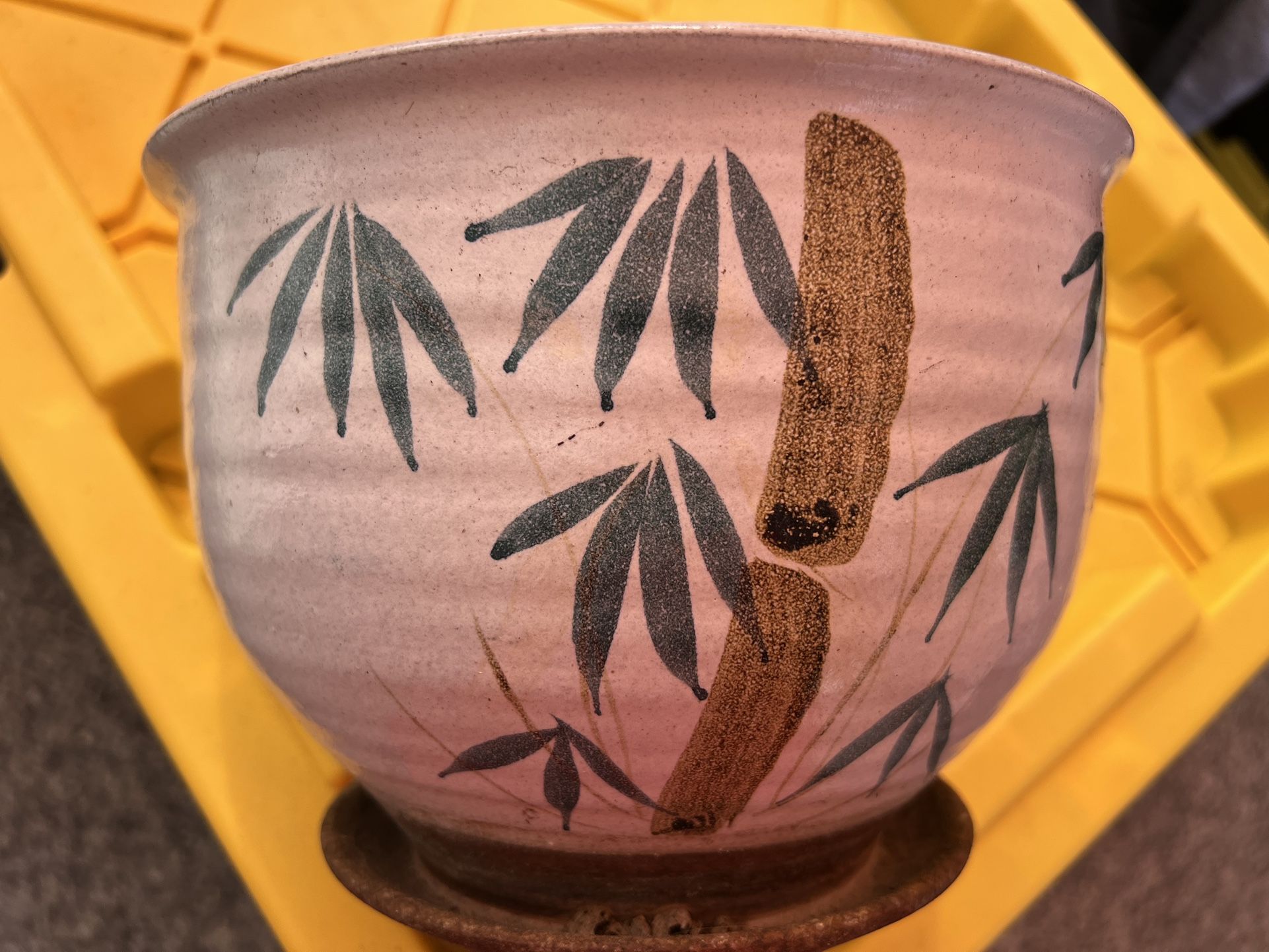 Plant Pot Bamboo Leaf Design
