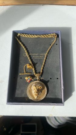Gold Lion Pendant Necklace – Bold Statement Piece 🦁