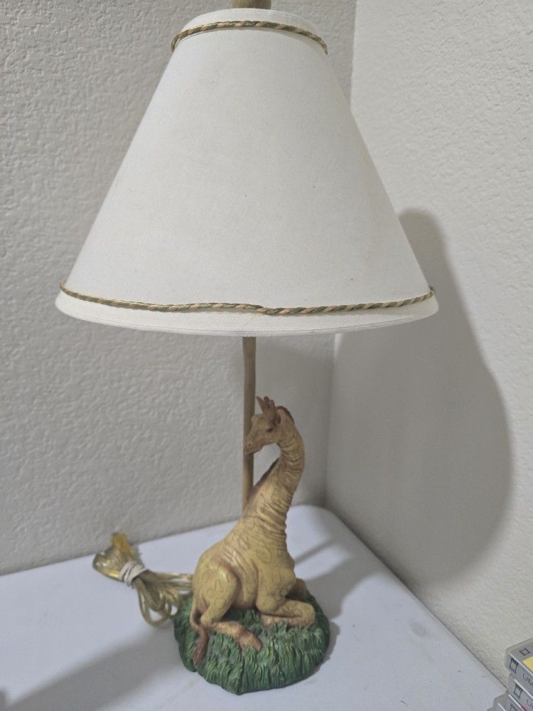 Giraffe Lamp $5