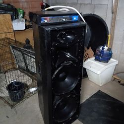 Dual 15s Vintage And A Pile 2000 Watt DJ Amplifier