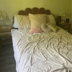 Queen Bedroom Set