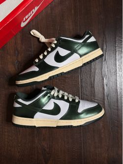 Nike Dunk Low Vintage Green New Women’s 9.5