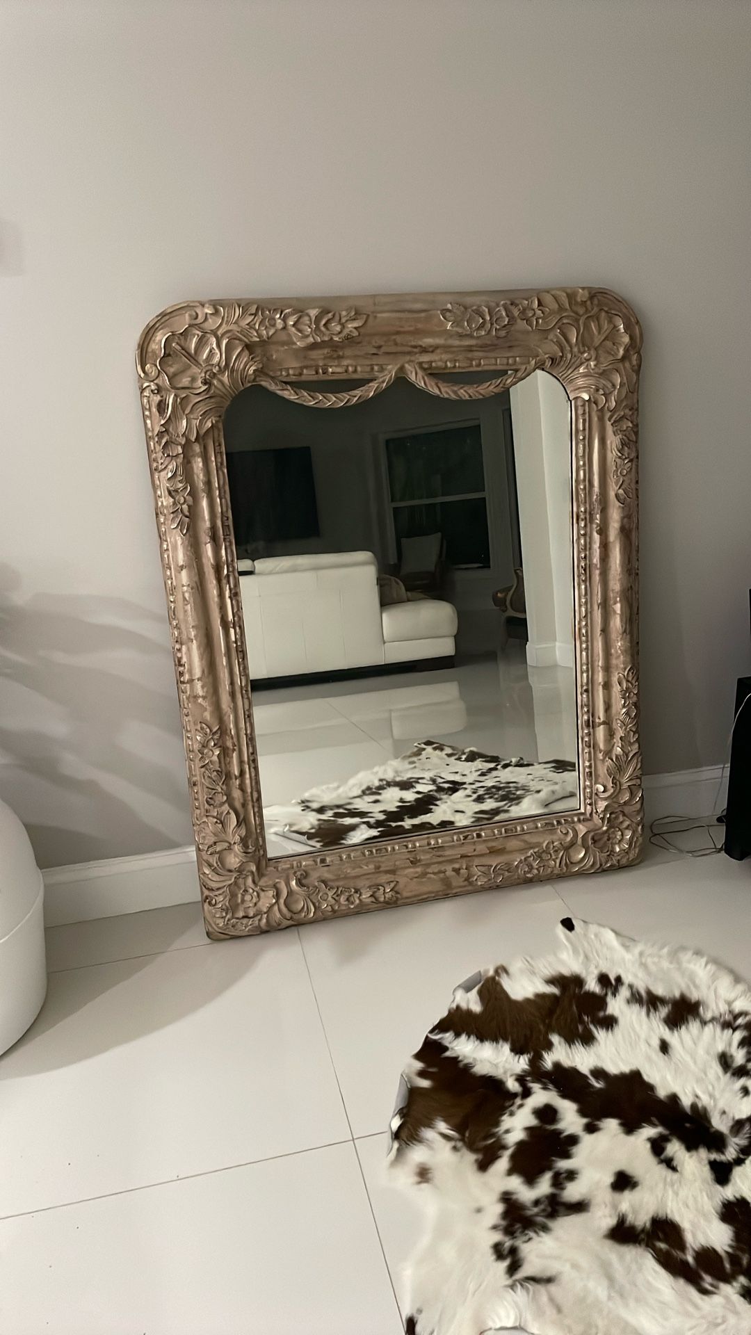 Beautiful antique Wood Mirror