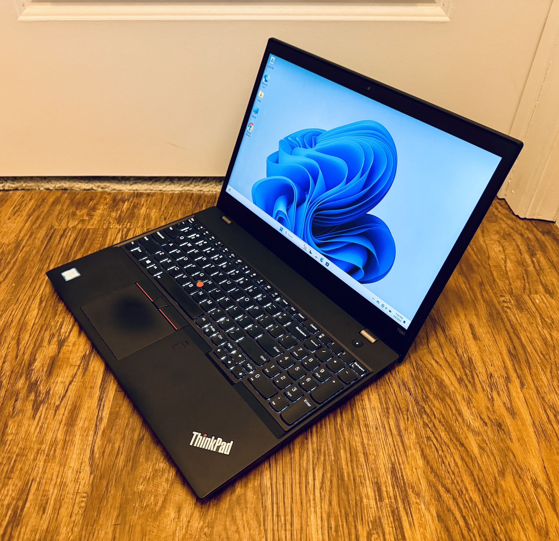Lenovo ThinkPad T580 Laptop