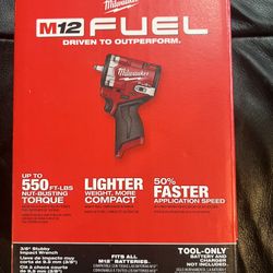 Milwaukee M12 Stubby 3/8” Impact Wrench 
