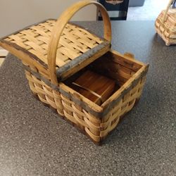 Vintage 1950 Farm Basket Great Condition 