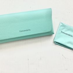 NEW Tiffany & Co. Semi-Hard Magnetic Fold Style Eyeglass / Sunglasses Case Robin Egg Blue