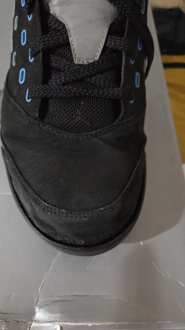 MENS SIZE 12 AIR JORDAN MELO 5.5 IN BLACK METALLIC