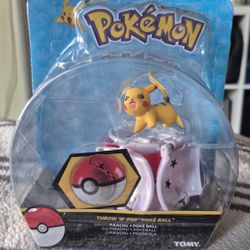 Pokemon Tomy Throw 'N' Pop Poke Ball Pokeball Pikachu Figure Poke Ball 