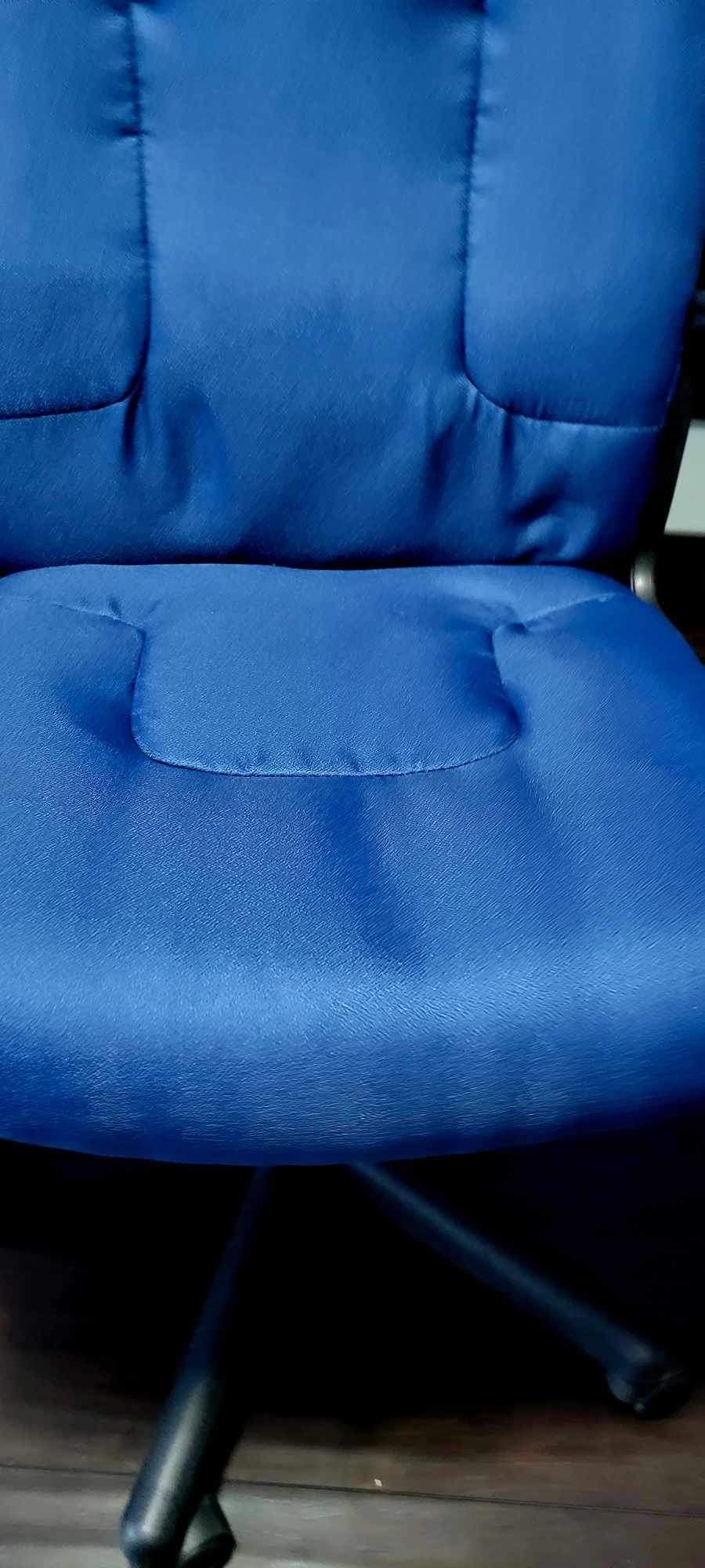 Just assembled. Blue office chair for Sale in Carrollton, TX OfferUp