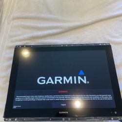 Garmin GPS MAP Full HD
Touchscreen Display