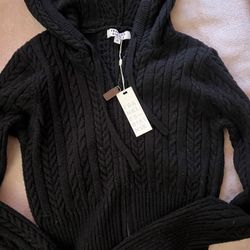 Frankie’s Bikinis Sweater 