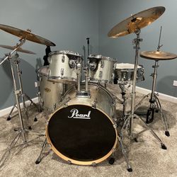 Pearl vision SST Drum Set With Extras