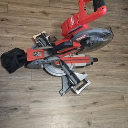Milwaukee
M18 FUEL 18V Lithium-Ion Brushless Cordless 10 in. Dual Bevel Sliding Compound Miter Saw (Tool-Only)