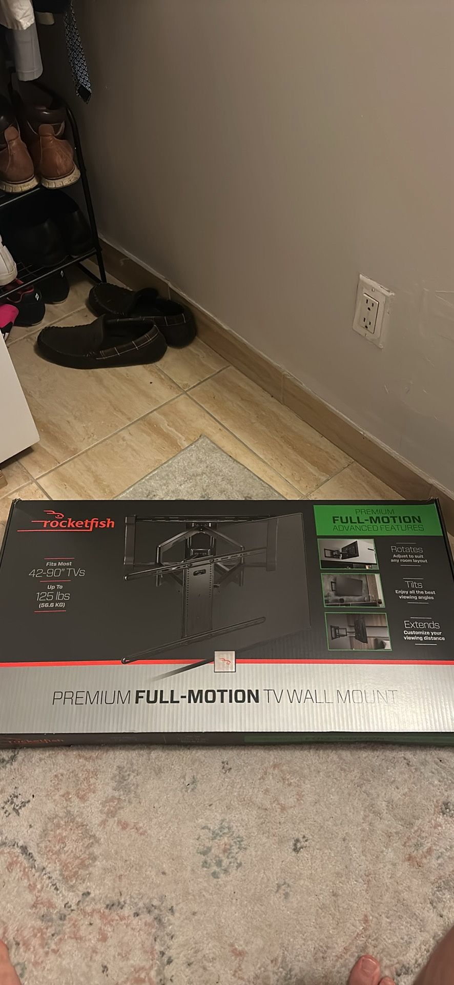 Full Motion Premium TV mount - 42-90 Inch