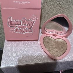  Mayeli Alonso  Drama queen makeup  