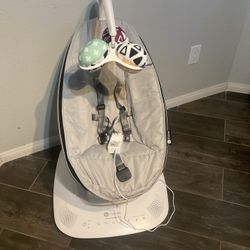 4mom MamaRoo Multi Motion Baby Swing 