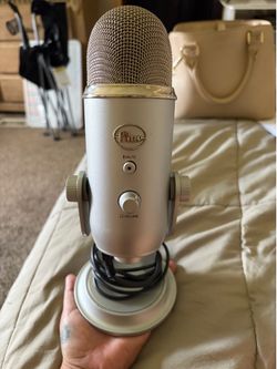 Blue Yeti USB Microphone