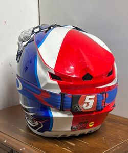 Dirt bike helmet