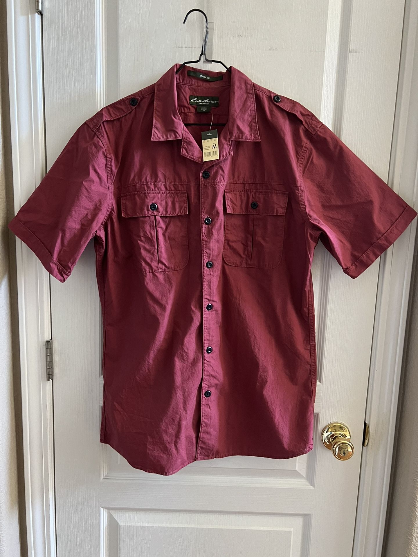 NEW Eddie Bauer Men’s Medium Short Sleeve Classic Fit Ripstop Shirt