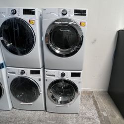 LG FRONT LOAD WASHER AND GAS DRYER SET