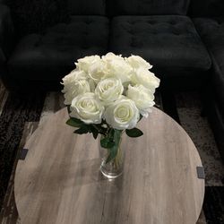 12Pcs White Faux Decorative Roses