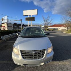 2007 Chrysler Town & Country