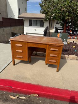 FREE SOLID WOOD DESK