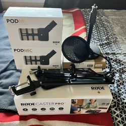 RODE CASTER PRO Full Podcast Kit And Setup