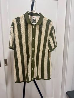 THE   DOMINICA   CROCHET   SHIRT   -   ARBEQUINA