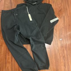 Black Essential Set Individual Or Set