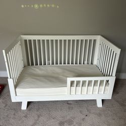 Convertible Crib/Toddler Bed