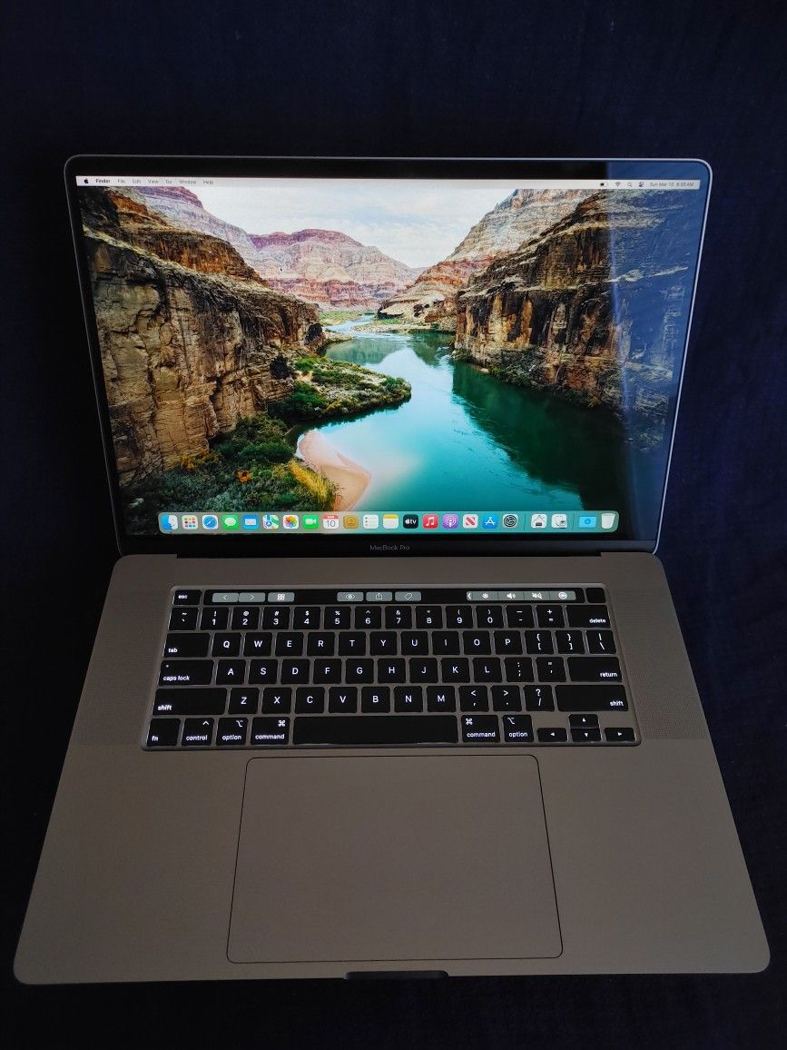 2019 Apple MacBook Pro A2141 16" TouchBar - i7 2.6GHz 16GB RAM 500GB Flash Storage