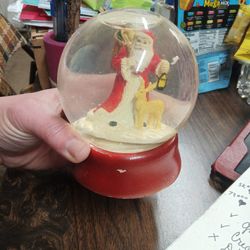 Vintage Santa Snow globe